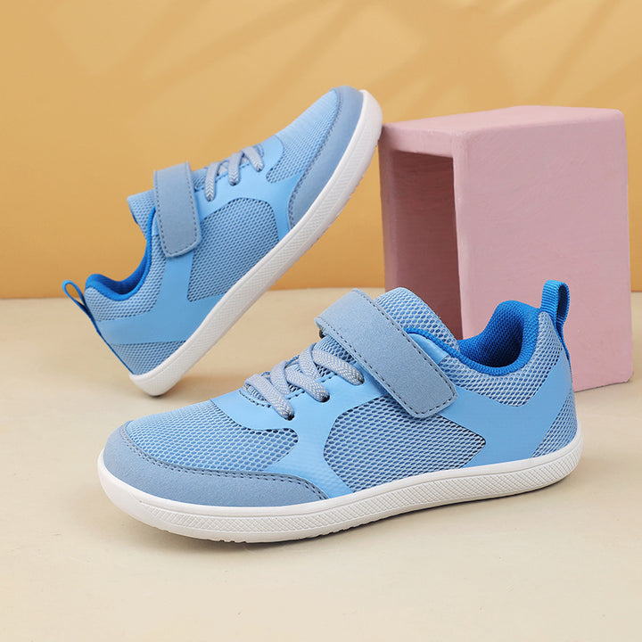 Unisex lightweight mesh sneakers with elastic lacing system, velcro closure and EVA midsole Mune Fashion