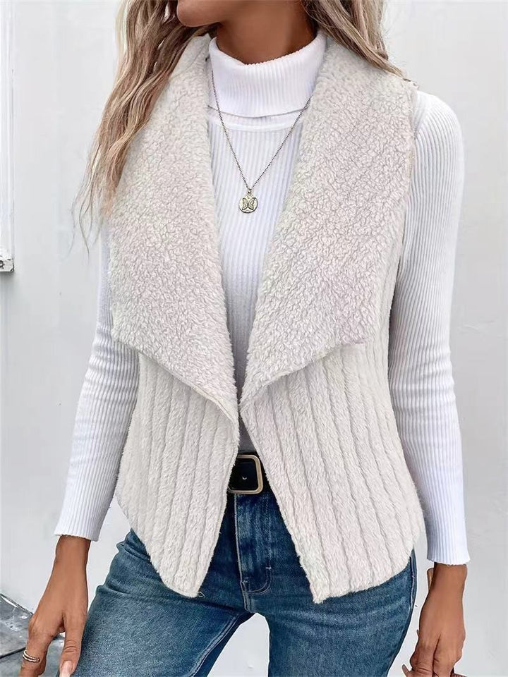 Women's cozy sleeveless teddy fleece vest with large shawl collar and textured ribbed look Mune Fashion