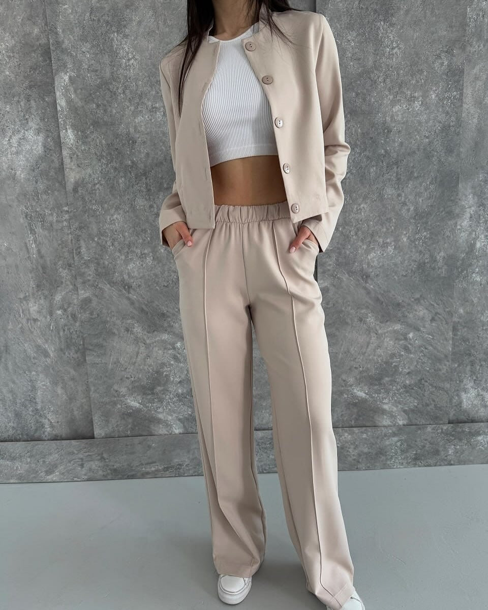 Women Elegant Two-Piece Set with Short Jacket and High Waist Pleated Pants Mune Fashion