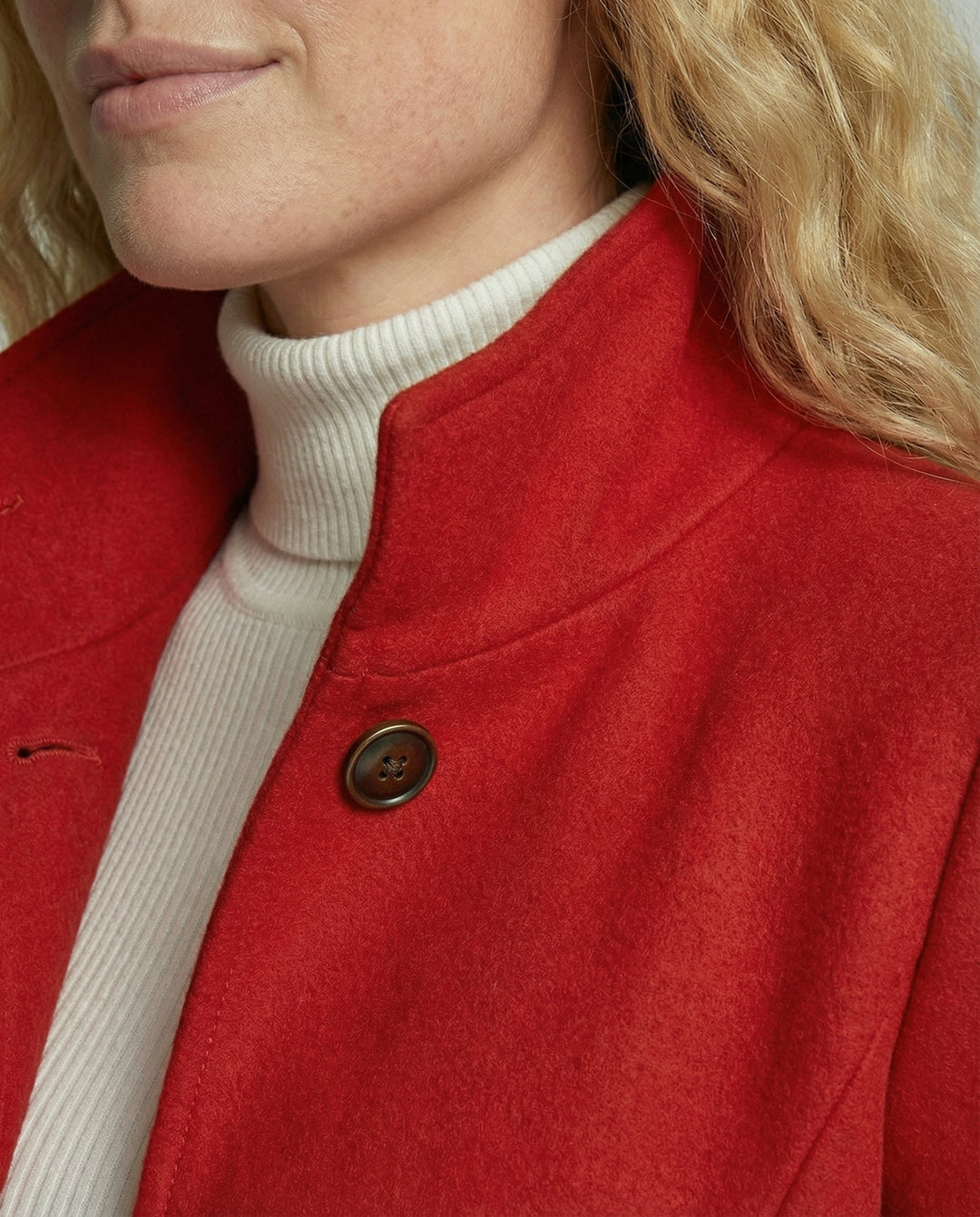 Elegant women's wool coat