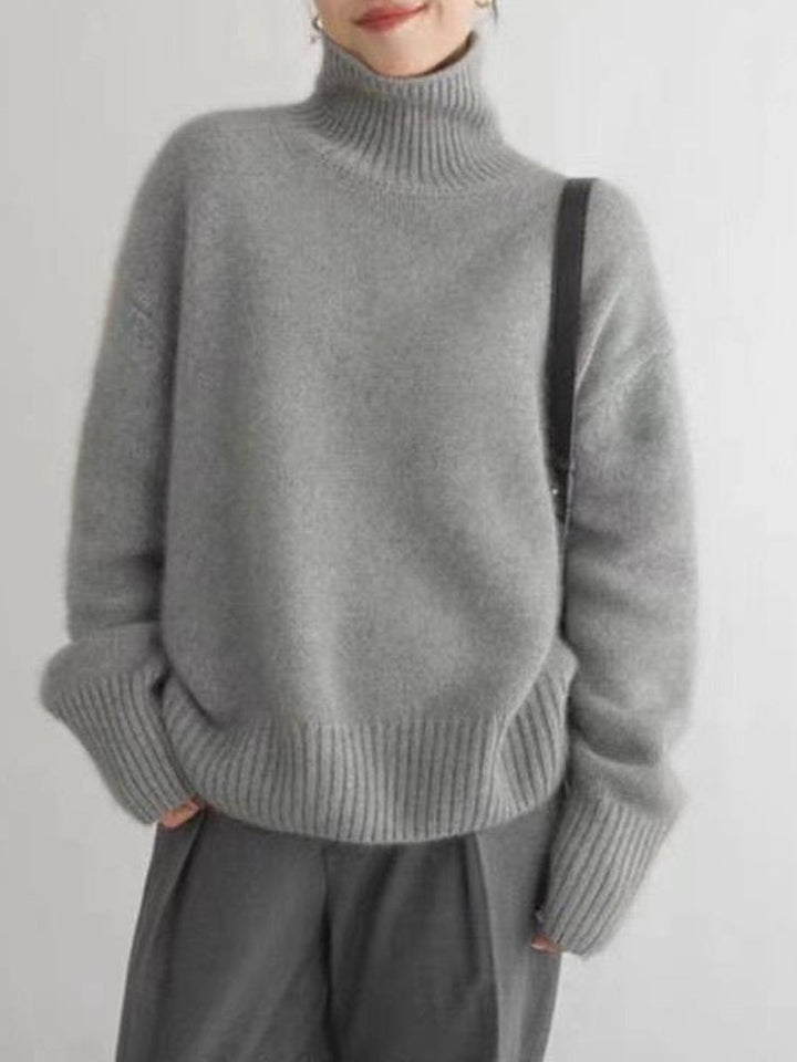Mune | Elegant Turtleneck Sweater for Women
