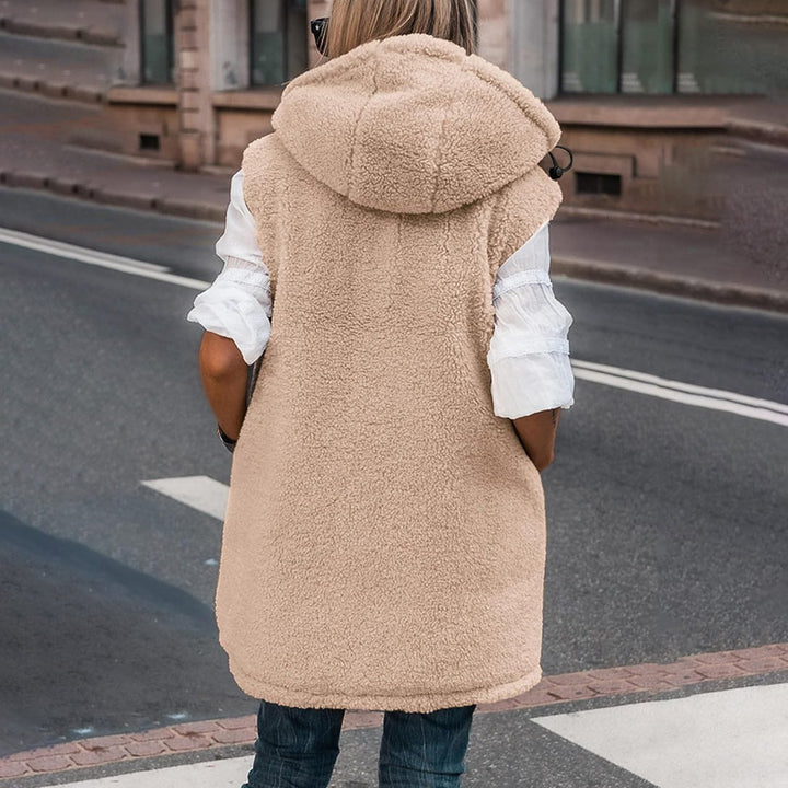Mune | Women's Reversible Padded Vest with Hood and Sleeveless Design