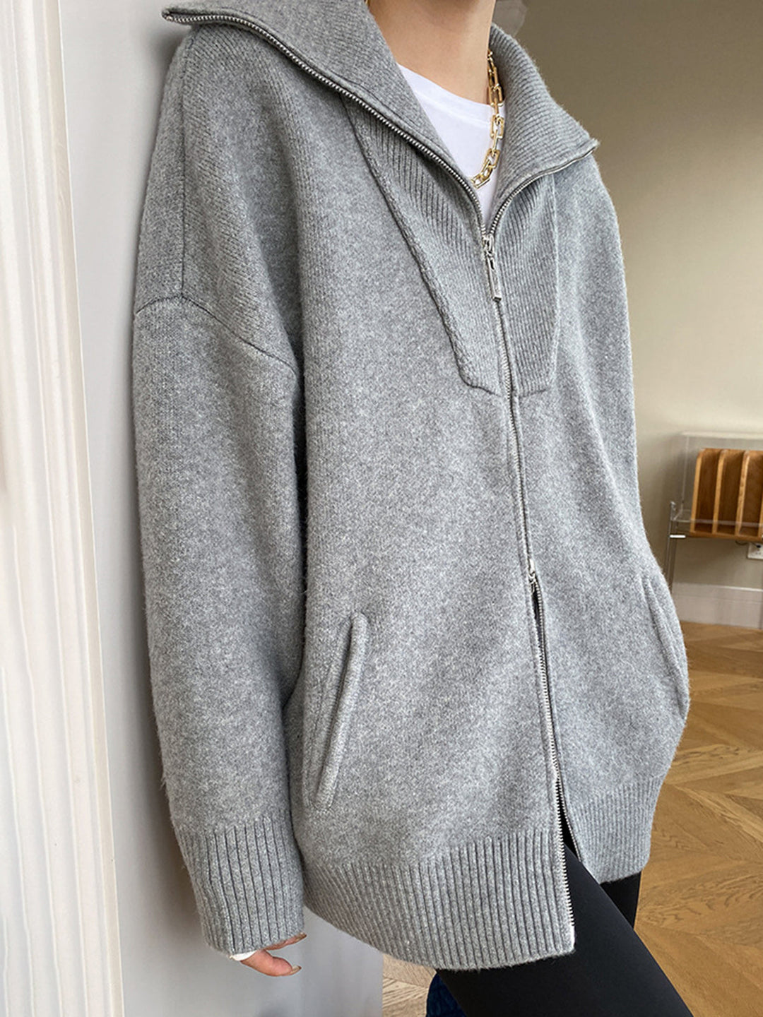Mune | Women's Plus Size Cardigan with Open Collar and Long Sleeves