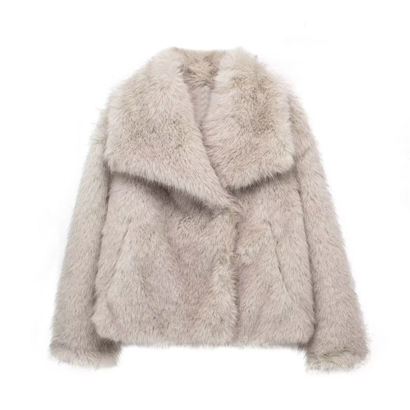 Mune | Women's Short Faux-Fur Jacket with Large Collar