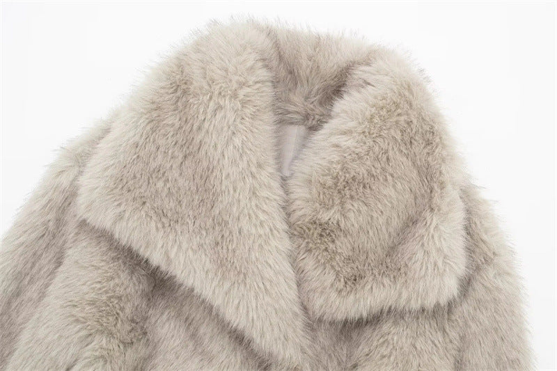 Mune | Women's Short Faux-Fur Jacket with Large Collar