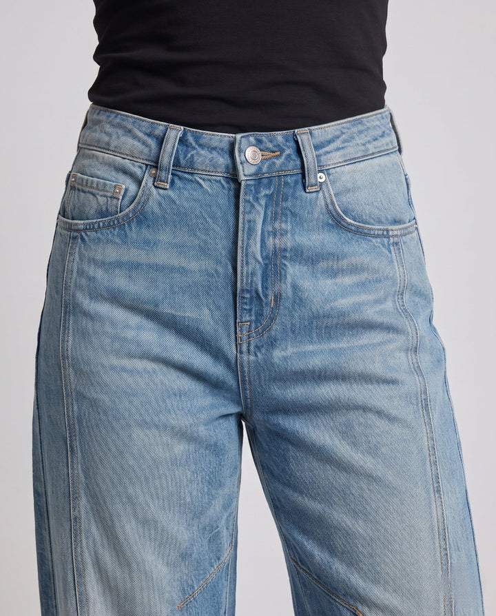 Product 10995798770010 - close_up_detail