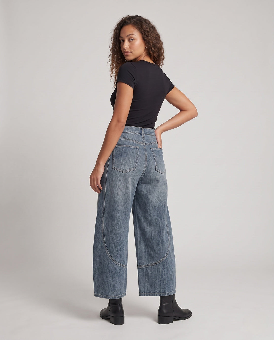 Product 10999785881946 - back_view