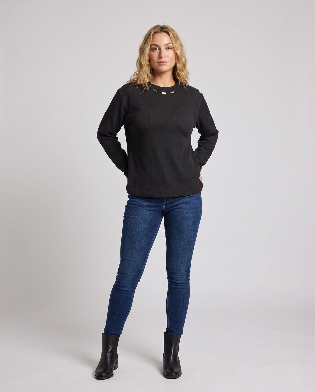 Product 11002324877658 - full_body_front