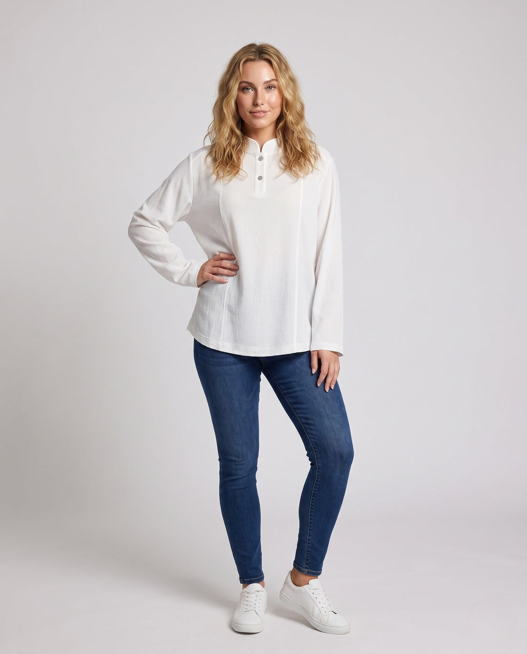 Product 11002328383834 - full_body_front