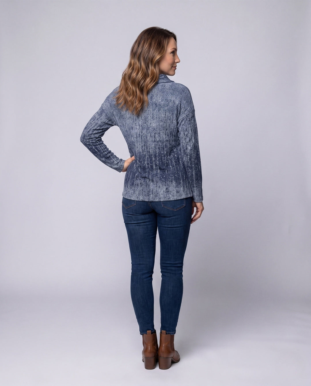 Product 15979767857482 - back_view