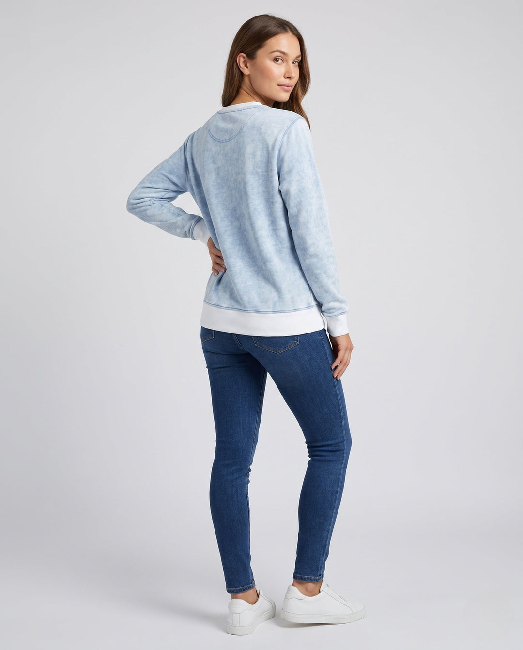 Product 16017867080010 - back_view