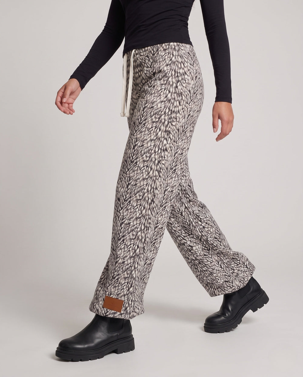 Product 16025035571530 - lower_body
