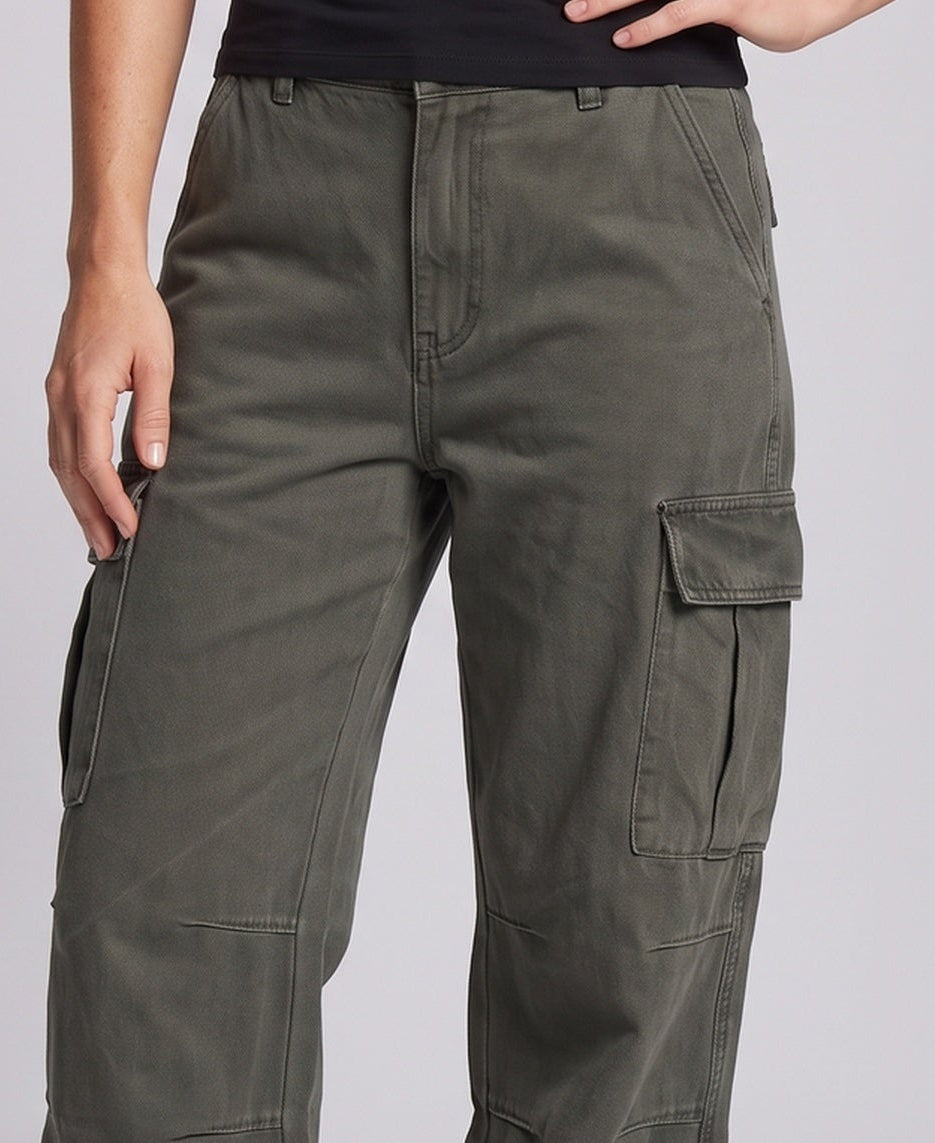 Women’s Leisure Cargo Pants with Wide Cut Mune Fashion