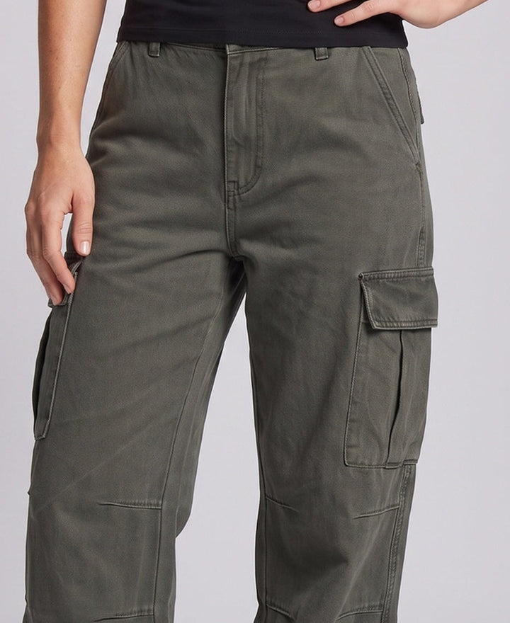 Women’s Leisure Cargo Pants with Wide Cut Mune Fashion