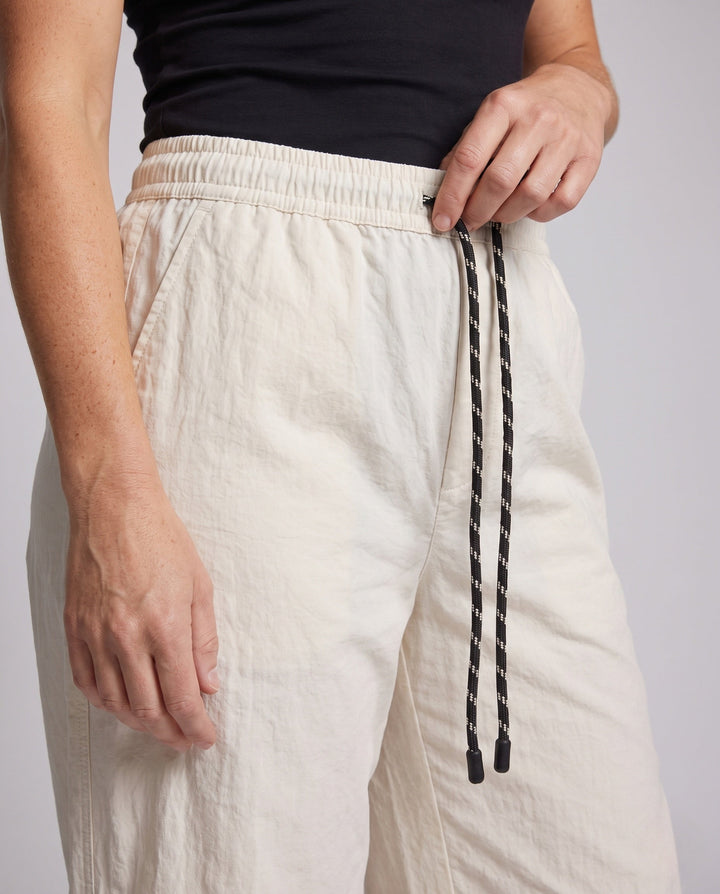 Product 16025040978250 - close_up_detail