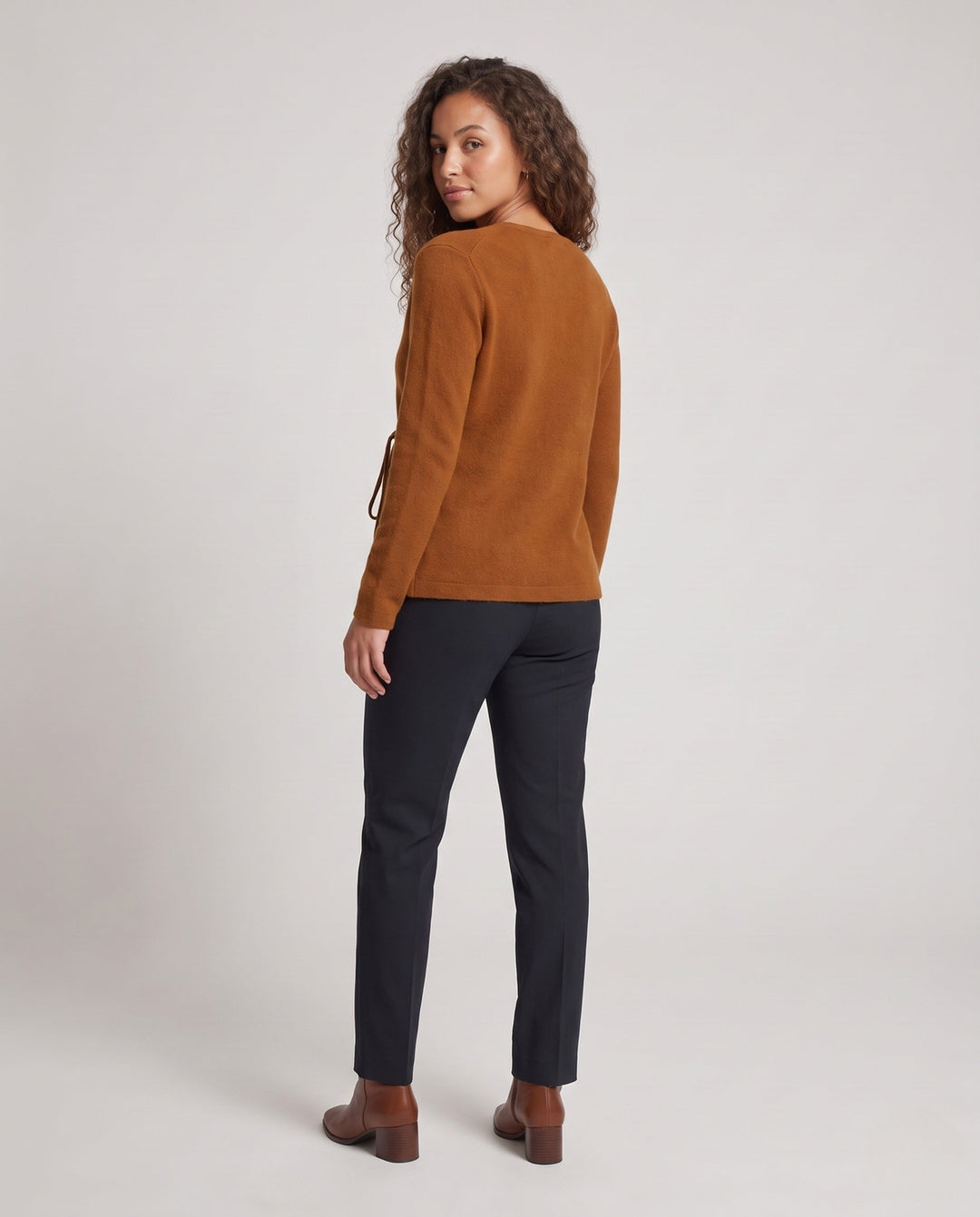 Product 16033015890250 - back_view