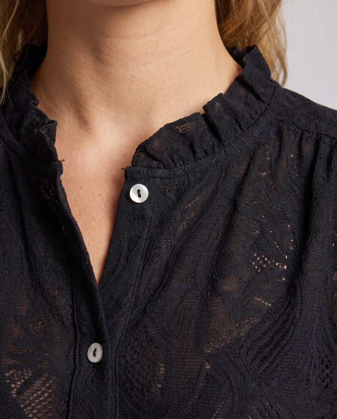 Product 16033016873290 - close_up_detail