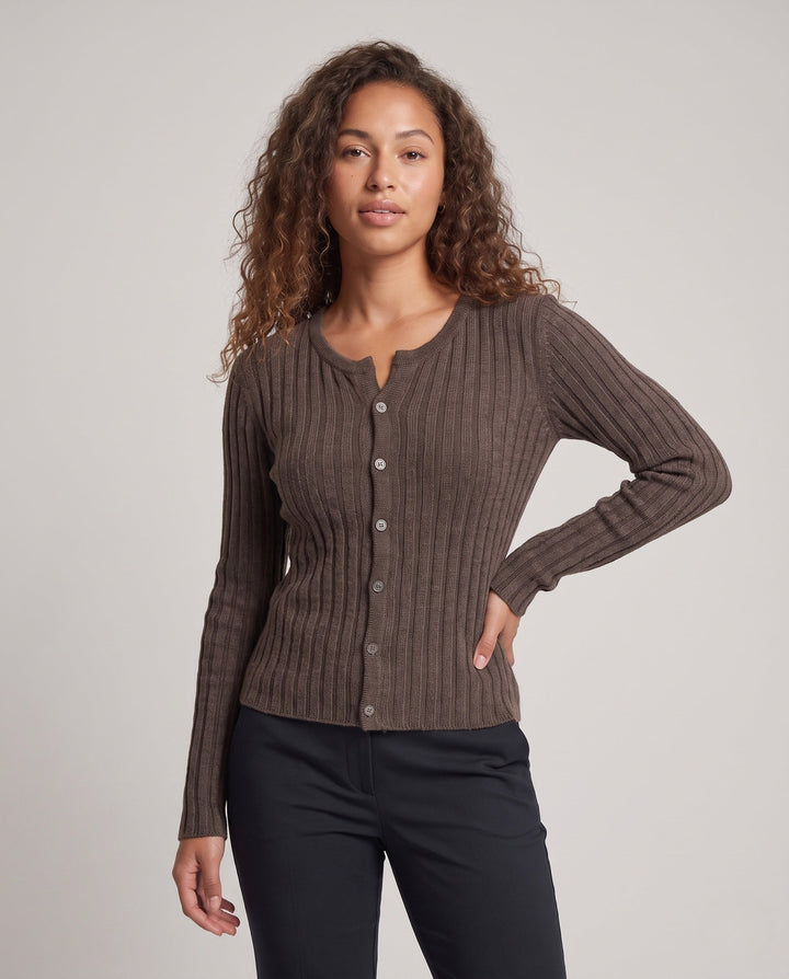 Product 16033019494730 - upper_body