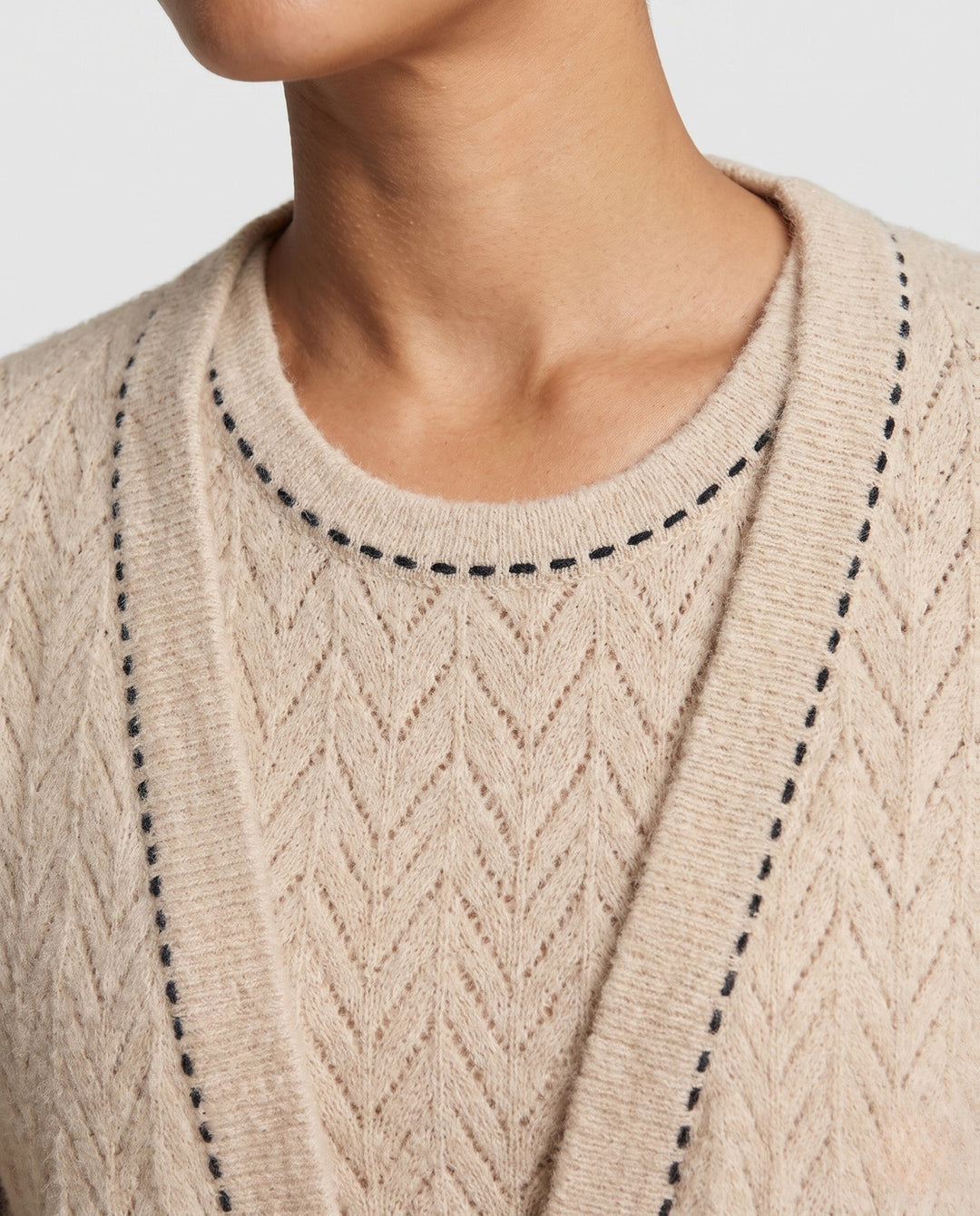 Product 16034469478730 - close_up_detail