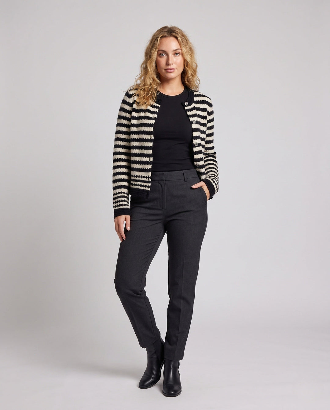 Product 16034478850378 - full_body_front