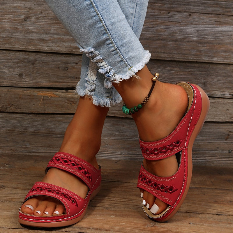 Mune | Padded Orthopedic Sandals