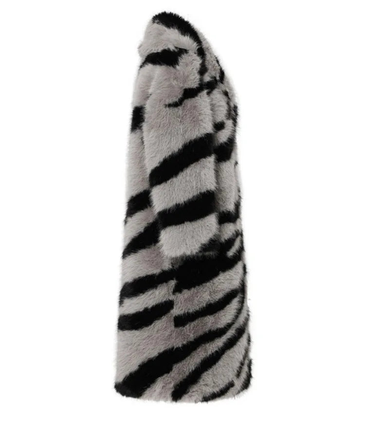 Mune | Long Fur Coat Women with Animal Print - Luxurious & Stylish Winter Design