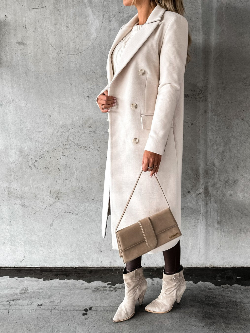 Mune | Luxury Wool Coat