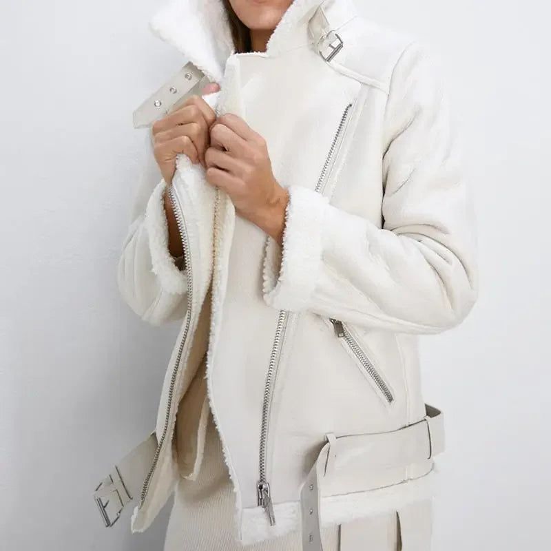Mune | Modern and Comfortable Winter Coat