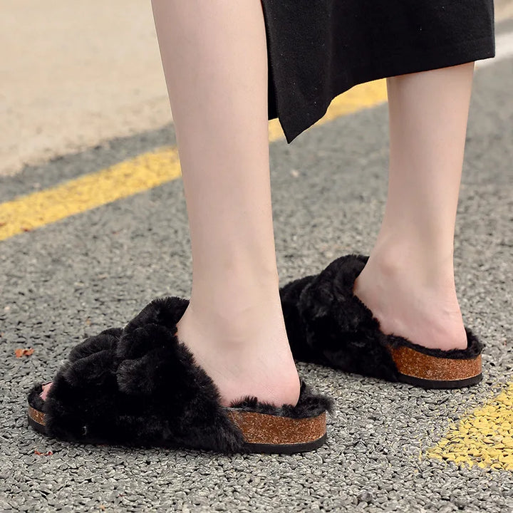 Mune | Chic Winter Plush Fur Slippers for Women