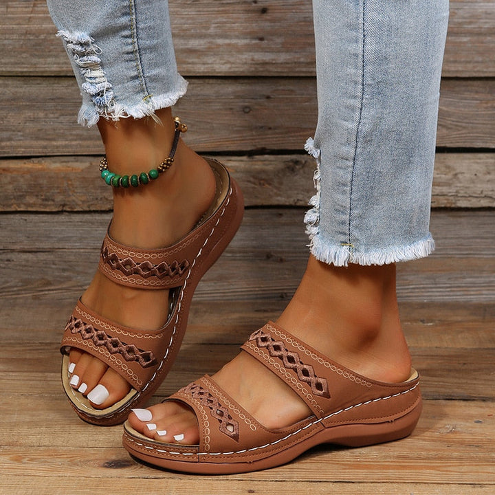 Mune | Padded Orthopedic Sandals