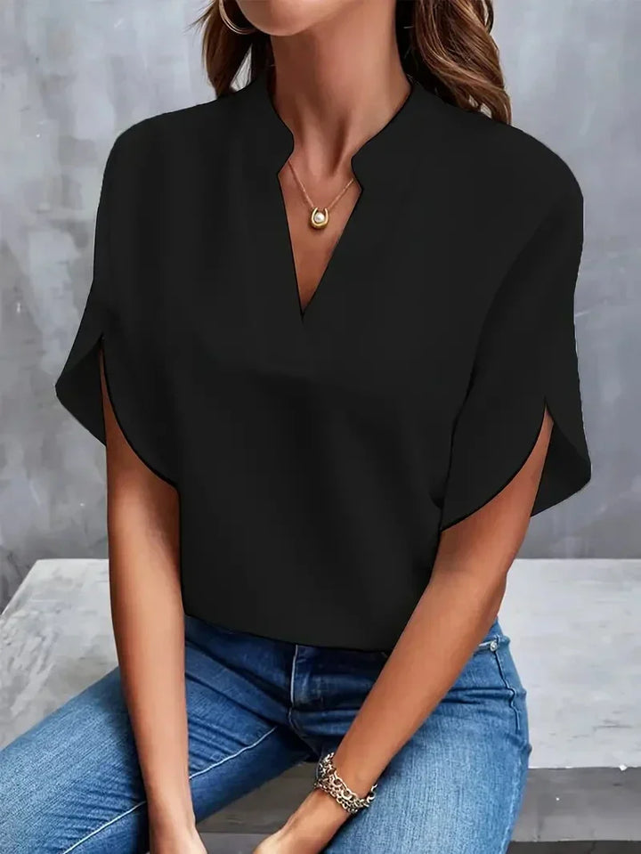 Mune | Blouse with V-Neck and Side Slits