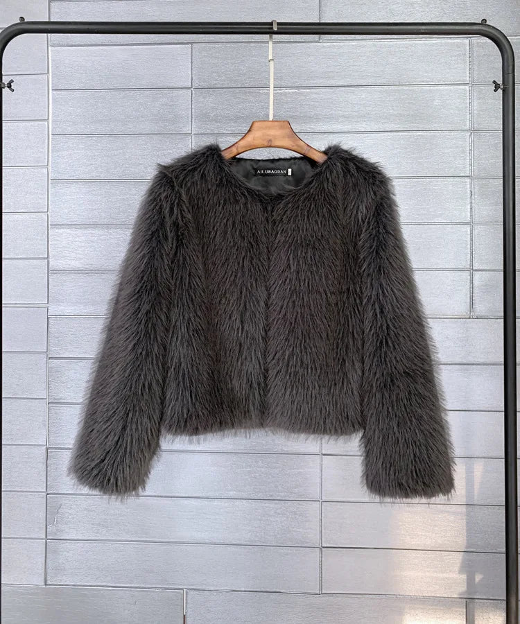 Mune | Elegant and Versatile Winter Coat