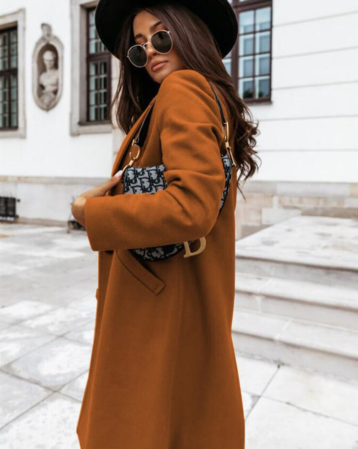 Mune | Coat with lapel and button