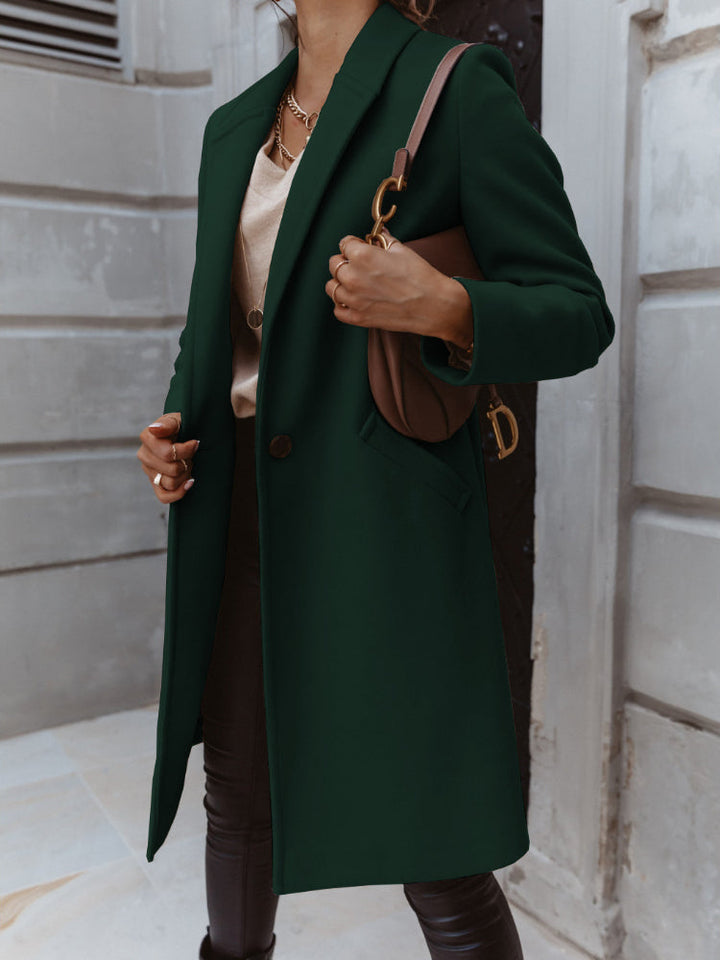 Mune | Coat with lapel and button