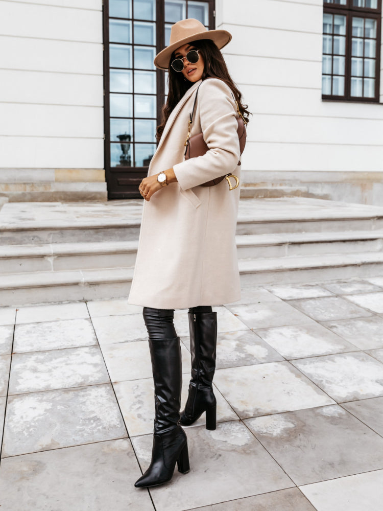 Mune | Coat with lapel and button