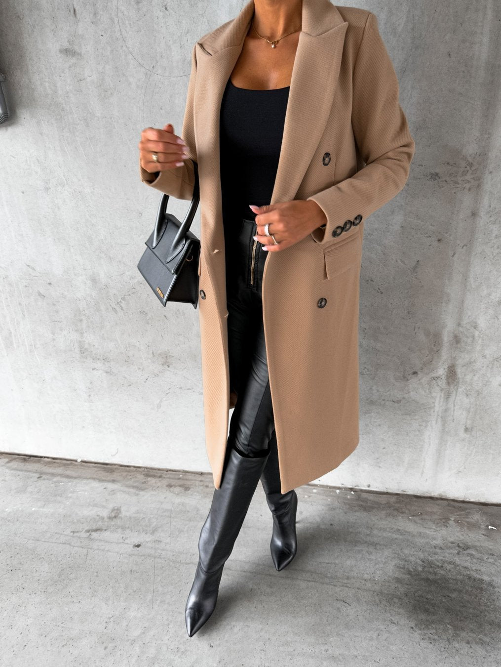 Mune | Luxury Wool Coat