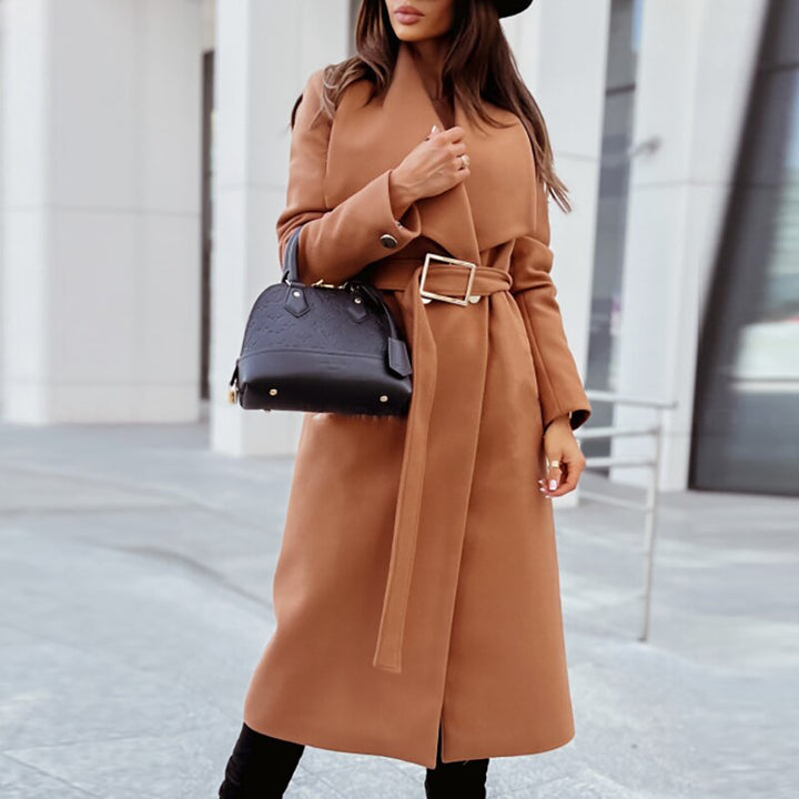 Mune | Elegant Wool Coat with Belt