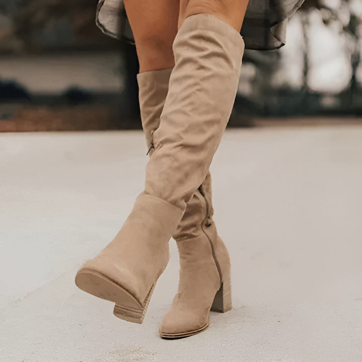Mune | Heeled Boots with A Small Heel