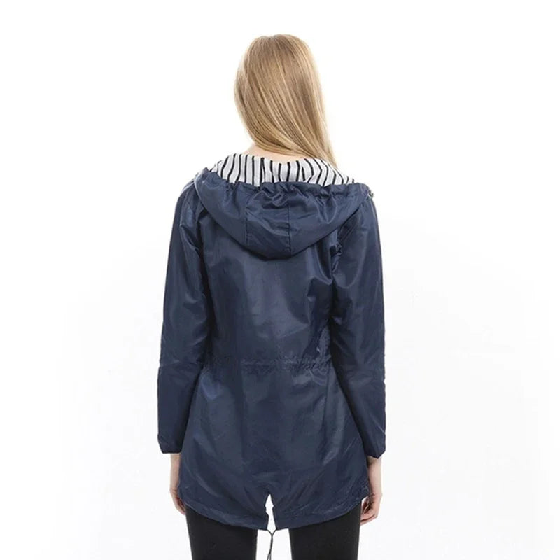 Mune | Waterproof coat with hood