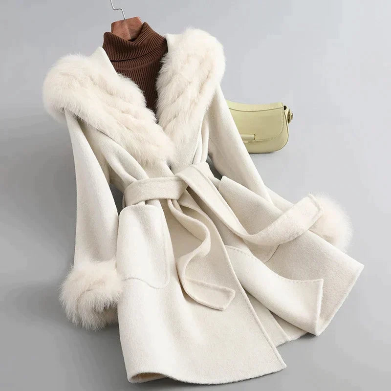 Mune | Classic and Elegant Winter Coat