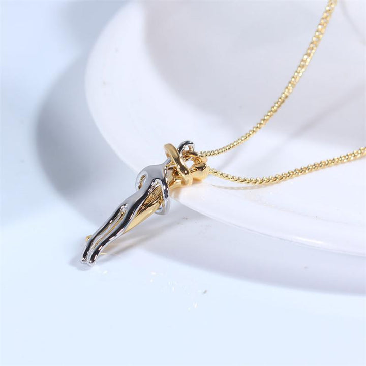 Mune Fashion Love - Embrace Necklace