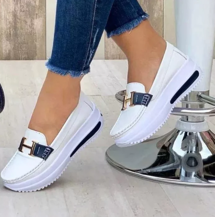 Stylish orthopedic women's shoes for pain-free walking - Selina Mune Fashion