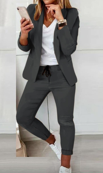 Women’s Pantsuit With Open Blazer And Trousers