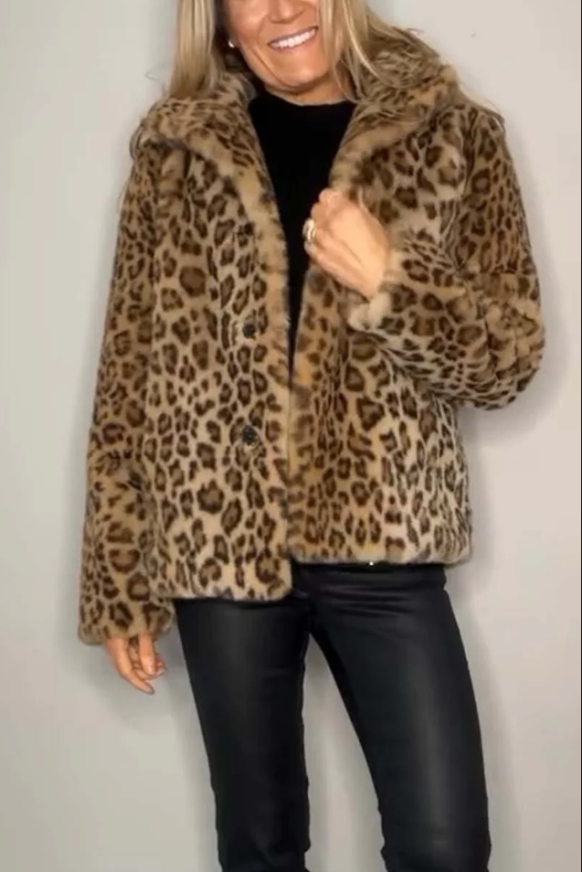 Mune | Classic Ladies Winter Coat with Leopard Print