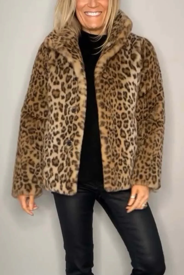 Mune | Classic Ladies Winter Coat with Leopard Print