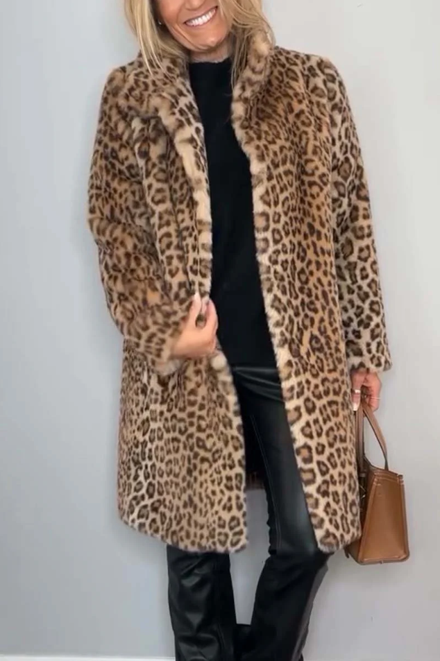 Mune | Classic Ladies Winter Coat with Leopard Print
