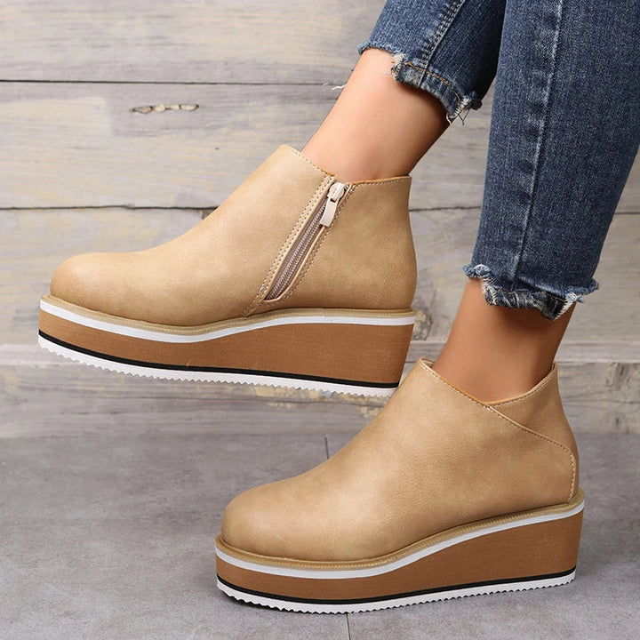 Mune | Women's Ankle Boots with Platform and Side Zipper