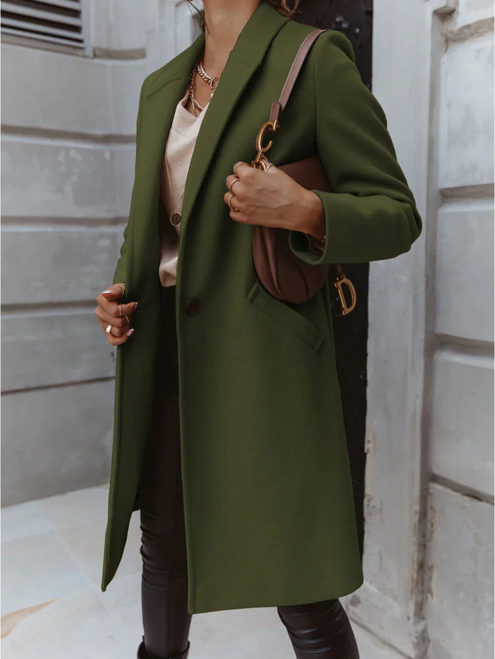 Mune | Coat with lapel and button