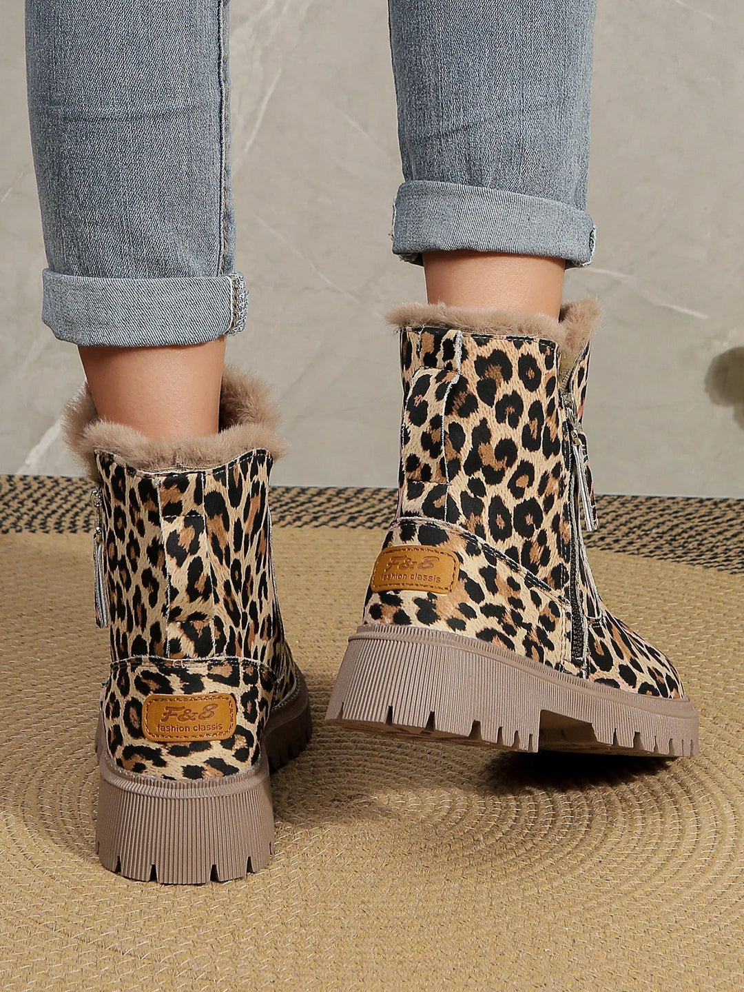 Mune | Elegant Boots With Leopard Print