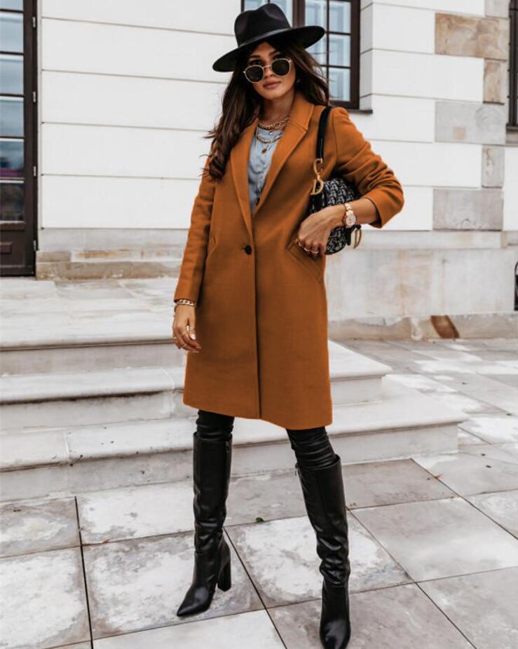 Mune | Coat with lapel and button